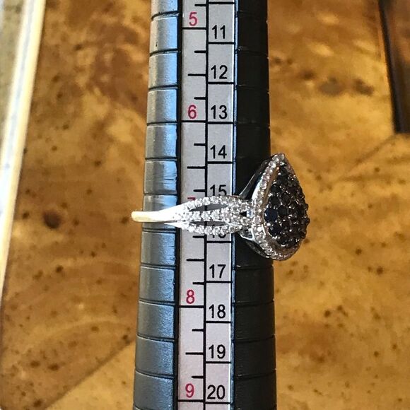 Natural Blue Sapphire Sterling Silver Teardrop Ring Size 7 - Picture 7 of 8